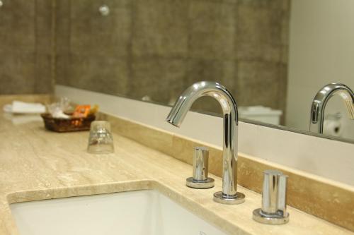 646 Hotel Balcarce con Cuna