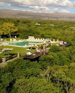 Balcón del Río, Hotel de Campo y Cabañas con Pileta