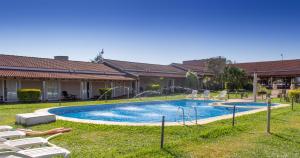 Club Valle Termal Resort con Pileta
