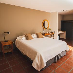 El Arribo Hotel con Pileta