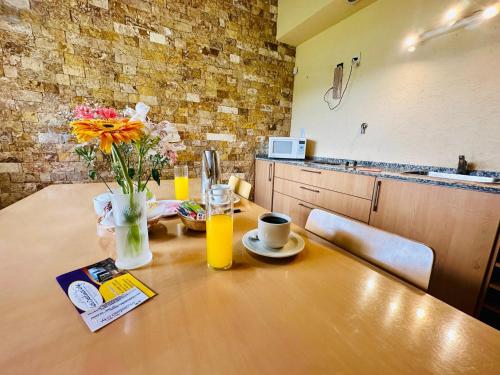 Los Carolinos Lodge con Desayuno