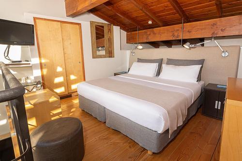 Rochester Bariloche Suites & Spa con Desayuno